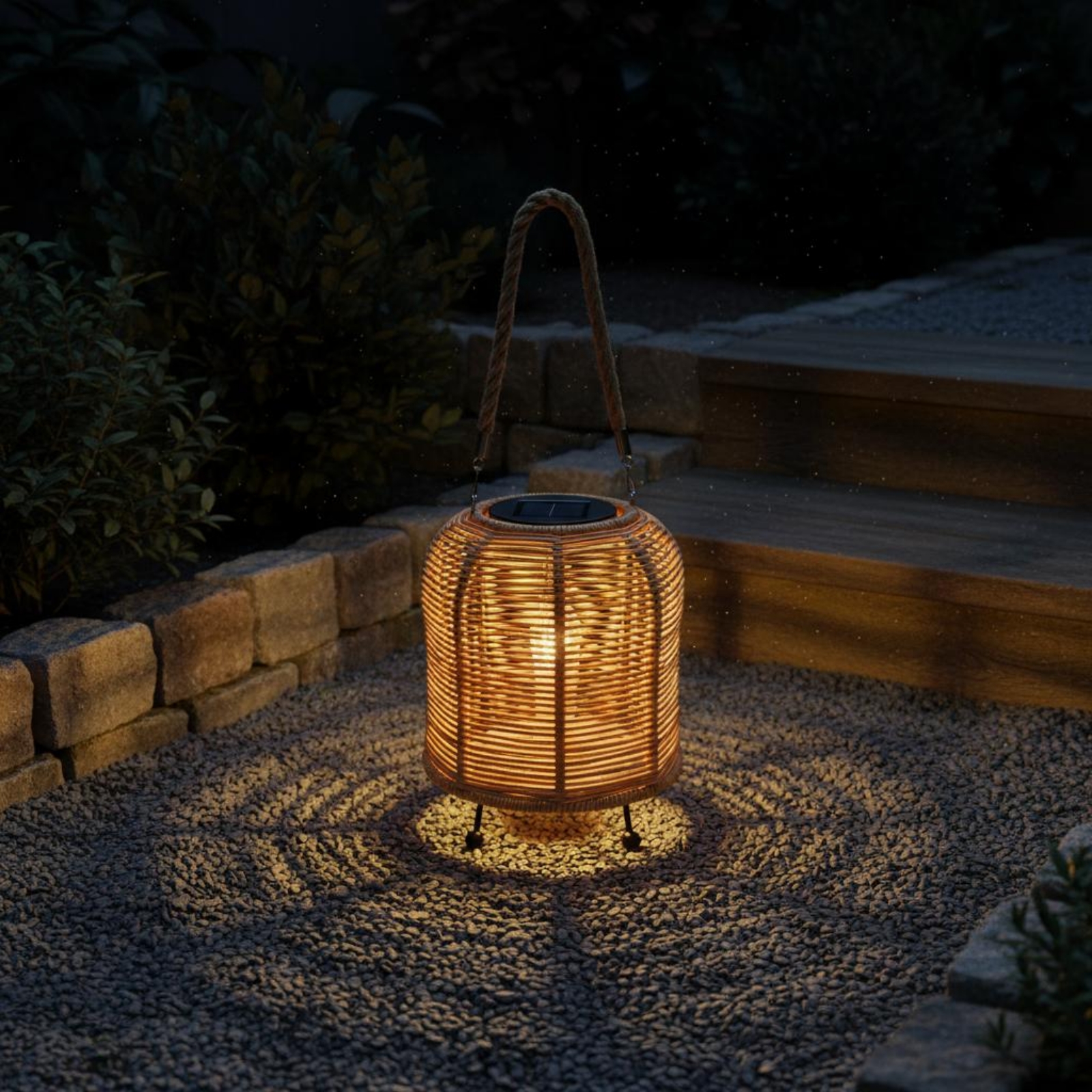 Home Decor Rattan - Lanterna Solar Artesanal com Alça de