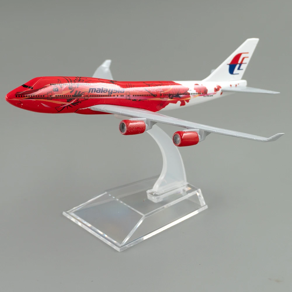 Home Decor Malaysia - 1/400 Aeronave Boeing 747 Malásia 16cm