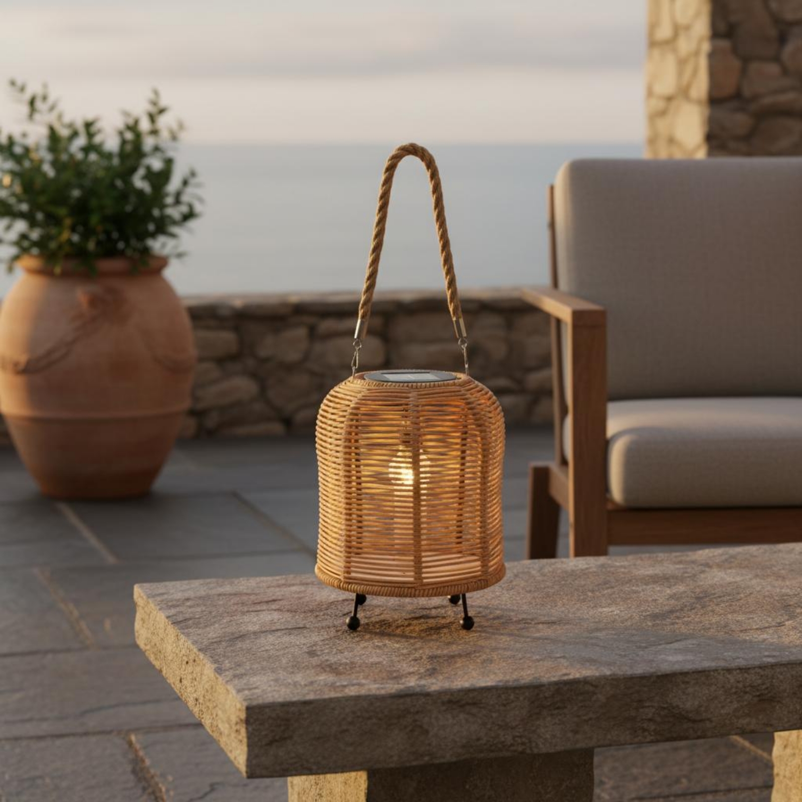 Lanterna Solar Artesanal com A - Home Decor Rattan avaliação e preço